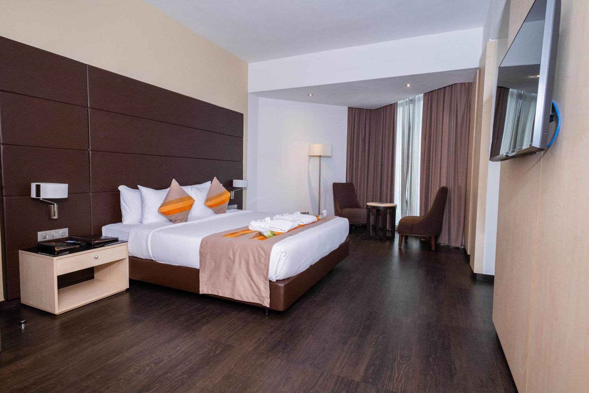 Azalai Hotel Abidjan Bagian luar foto