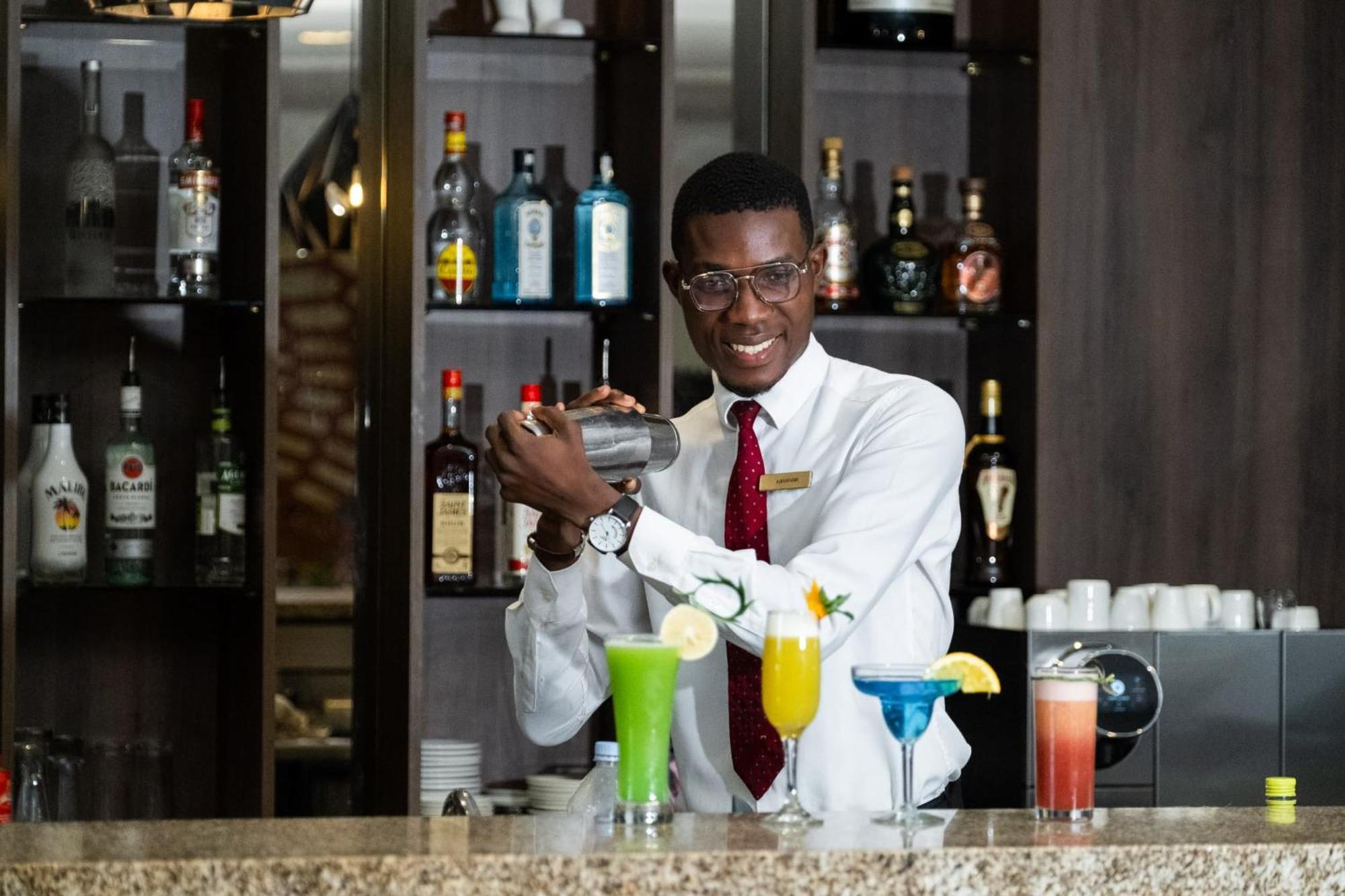 Azalai Hotel Abidjan Bagian luar foto