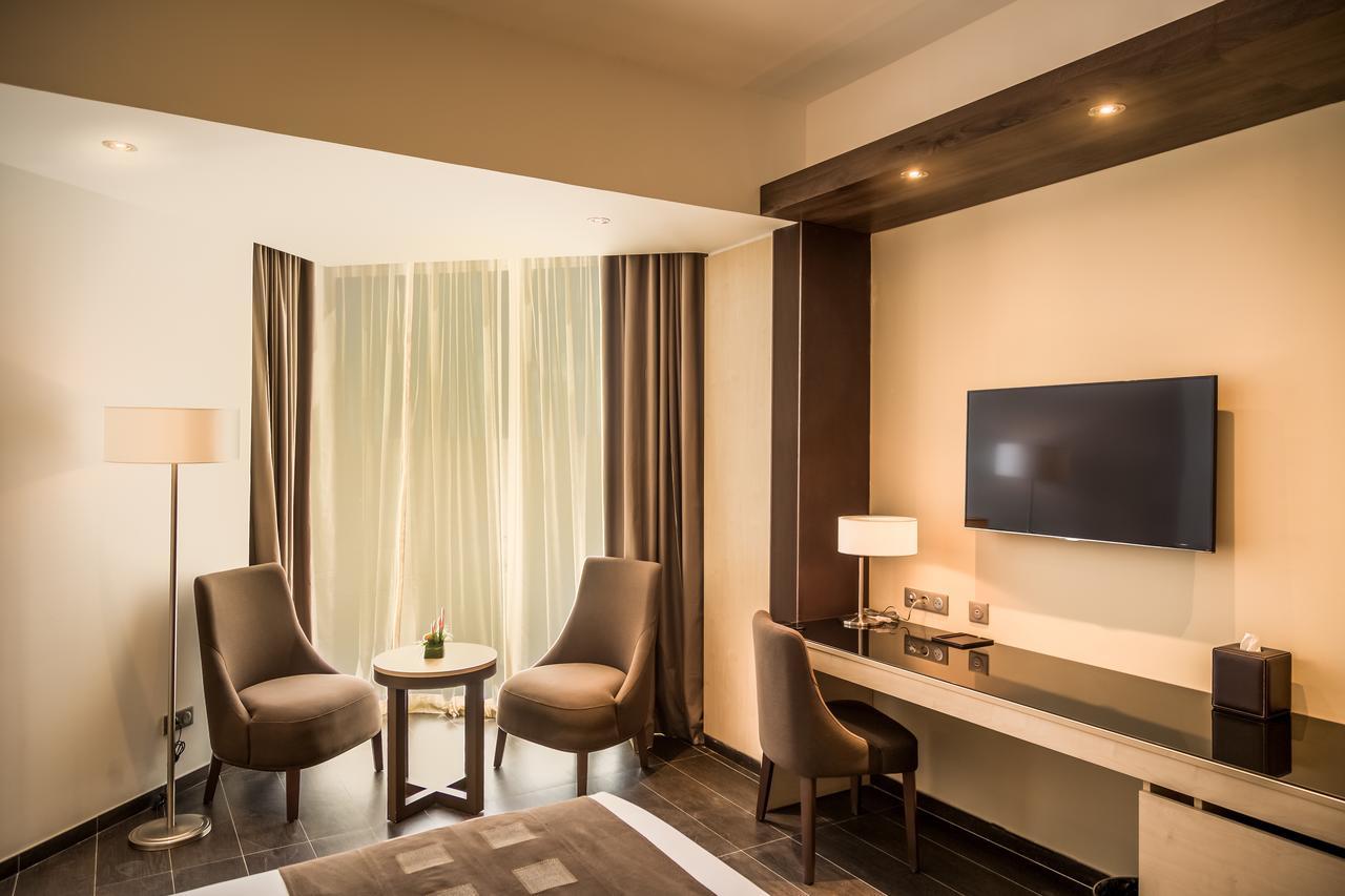 Azalai Hotel Abidjan Bagian luar foto
