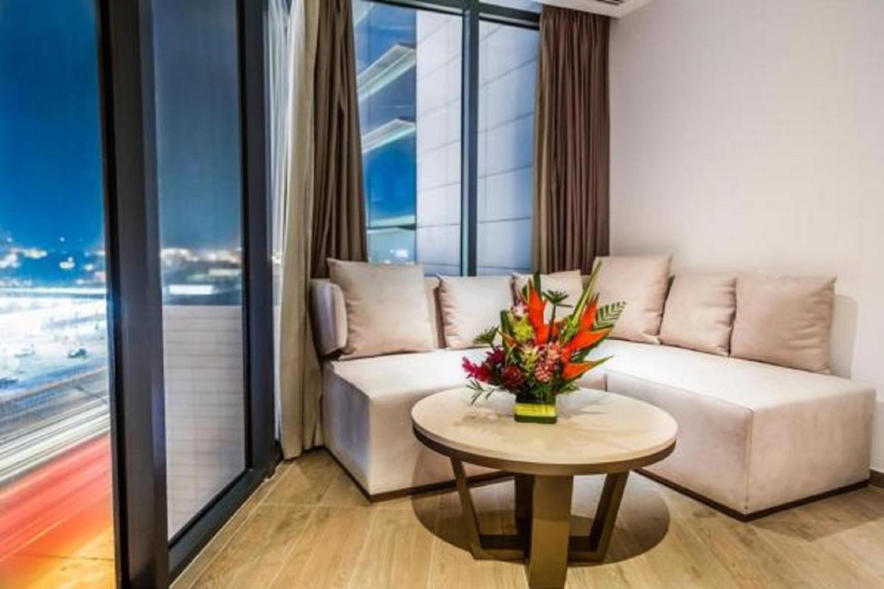 Azalai Hotel Abidjan Bagian luar foto